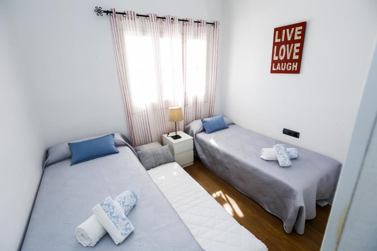 Frontsea Only Families Planet Costa Dorada Villa ซาลอว์ ภายนอก รูปภาพ