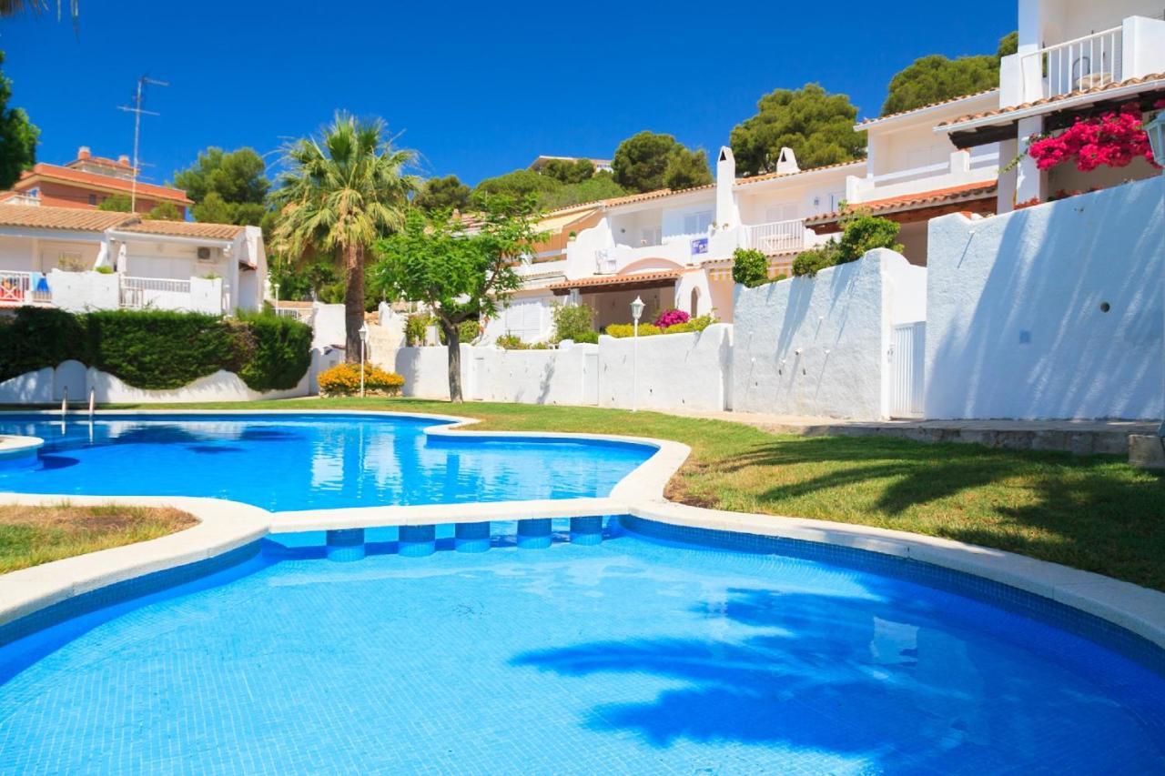 Frontsea Only Families Planet Costa Dorada Villa ซาลอว์ ภายนอก รูปภาพ