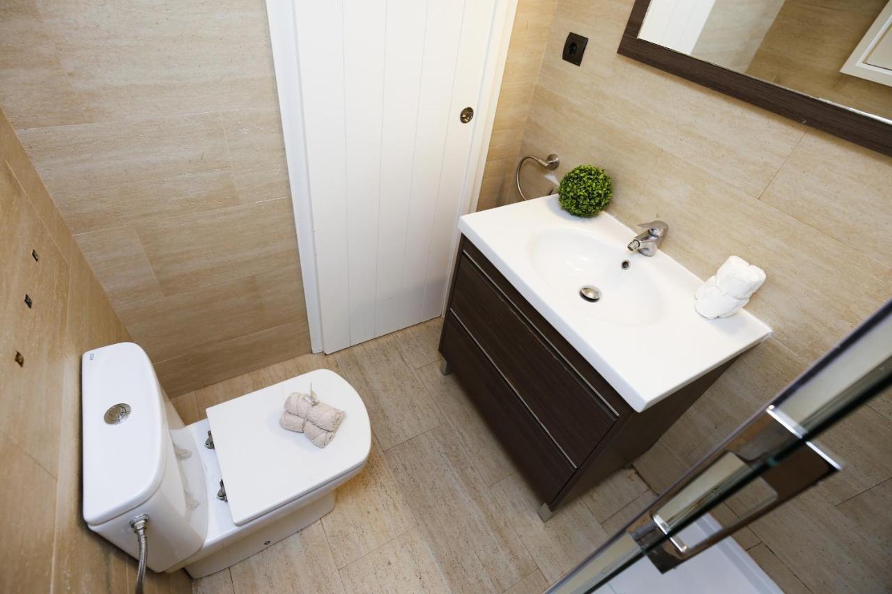Frontsea Only Families Planet Costa Dorada Villa ซาลอว์ ภายนอก รูปภาพ